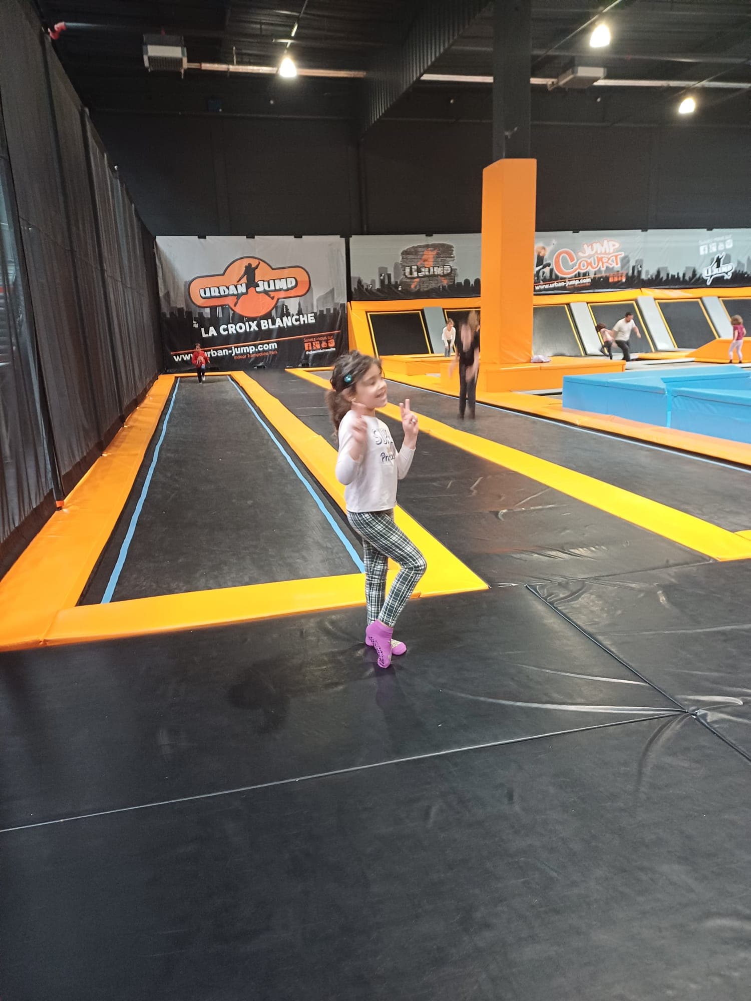 Jeune participante pendant la sortie Jump